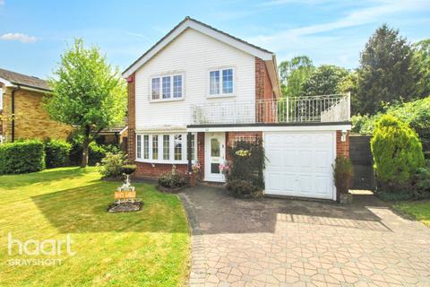 Bridle Close, Hindhead 3 bed detached house for sale