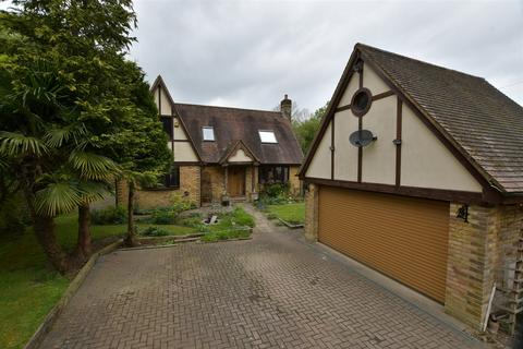 Heron Hill Lane, Meopham DA13 3 bed detached house for sale
