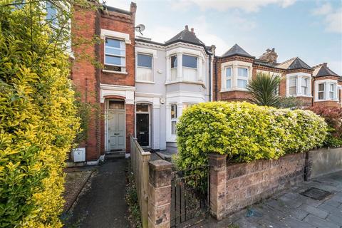 Cavendish Road, London SW12 2 bed flat for sale