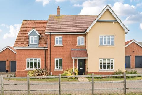Cely Road, Bury St. Edmunds IP32 6 bed detached house for sale