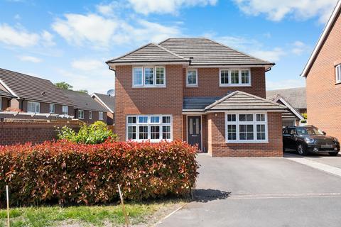 Sidings Close, Bromsgrove. B60 3SG 4 bed detached house for sale