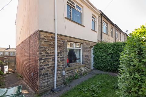 Wellington Street, Huddersfield HD3 3 bed end of terrace house for sale