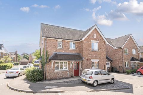 Blue Leaves Avenue, Coulsdon CR5 3 bed detached house for sale