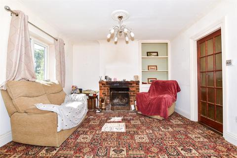Pike Fish Lane, Paddock Wood... 3 bed semi
