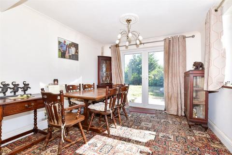 Pike Fish Lane, Paddock Wood... 3 bed semi