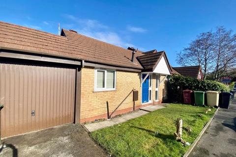 Division Street, Bolton, Lancashire, BL3 2 bed bungalow for sale