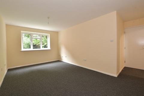 Latimer Drive, Hornchurch, Essex 1 bed flat for sale