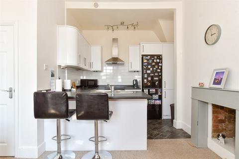 Manor Road, Folkestone, Kent 1 bed flat for sale