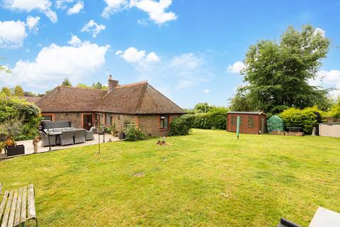 East Street, Crawley RH10 2 bed bungalow for sale