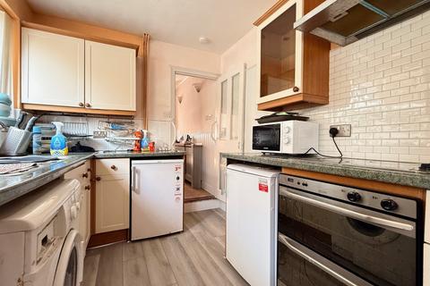 Regent Street, Whitstable, Kent 3 bed terraced house for sale