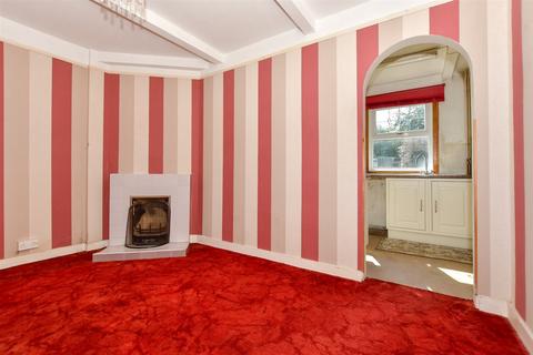 North View, Hersden, Canterbury, Kent 3 bed semi
