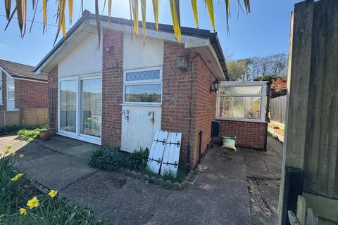 72 Stonehall Road, Lydden, Dover, Kent 2 bed detached bungalow for sale