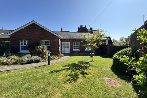 1 Montague Rise, Horseguards, Exeter... 3 bed semi