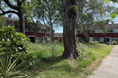 Rectangular Parcel Of Land in front... Land for sale