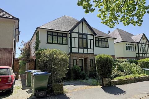 475 Winchester Road, Southampton 4 bed detached house for sale