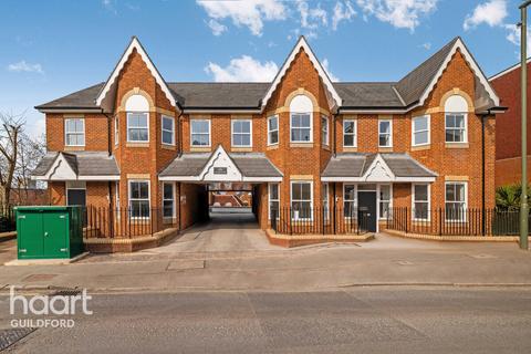 Sydenham Road, Guildford 2 bed maisonette for sale