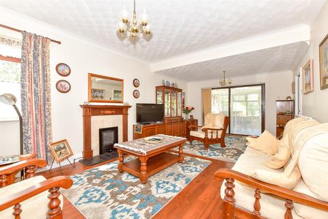 Lovedean Lane, Waterlooville PO8 2 bed detached bungalow for sale