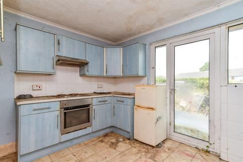 Upper Brighton Road, Sompting... 2 bed semi