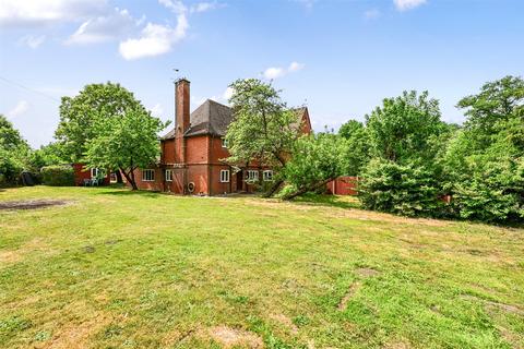 Minley Road, Camberley GU17 4 bed semi