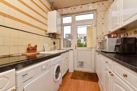 The Chase, Wallington SM6 3 bed terraced house for sale