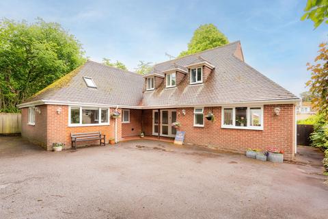 Culliford Road North, Dorchester DT1 5 bed detached bungalow for sale