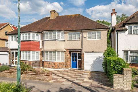 Mead Crescent, Sutton 4 bed semi