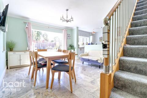 Lynmouth Drive, Minster on Sea 5 bed detached house for sale