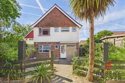 Farmlands, Pinner, Middlesex, HA5 3 bed semi