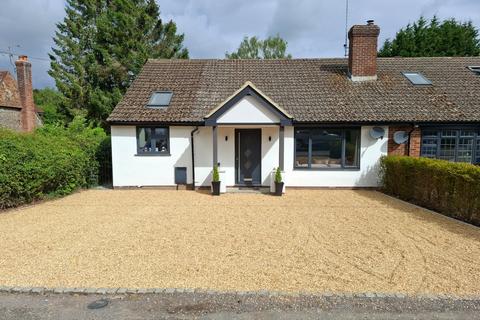 Mint Road, Liss, Hampshire 3 bed bungalow for sale