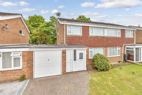 Lynwood, Folkestone CT19 3 bed semi