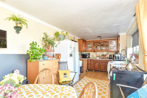 Blissford Close, Havant PO9 3 bed end of terrace house for sale