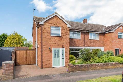 Starling Way, Brickhill 3 bed semi