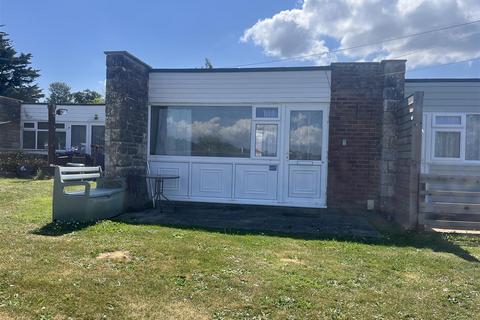 Gurnard Pines, Cockleton Lane, Gurnard 2 bed chalet for sale