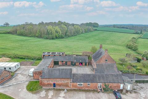 Ockbrook DE72 4 bed barn conversion for sale