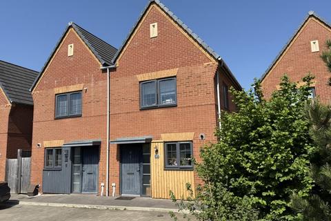 Badger Place, Bordon. GU35 2 bed semi