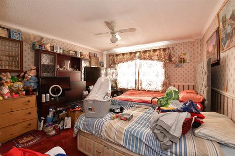 Fyfields, Pitsea, Basildon, Essex 3 bed townhouse for sale
