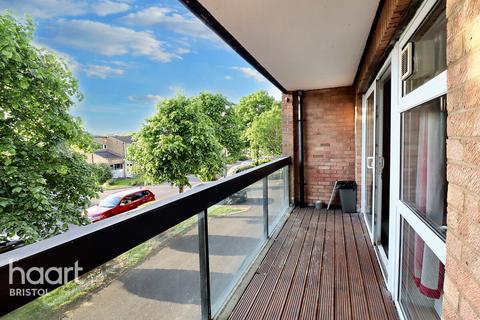 Trendlewood Park, Bristol 2 bed flat for sale