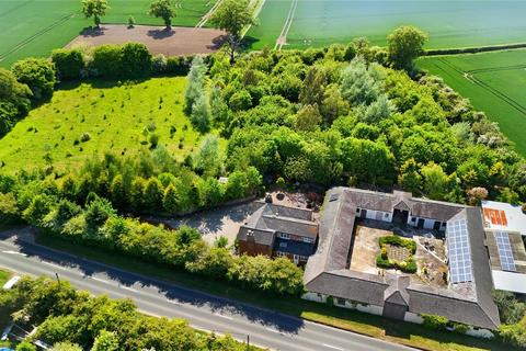 Pershore Lane, Worcester WR3 5 bed detached house for sale