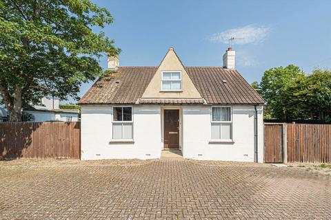 Manor Lane, Sunbury