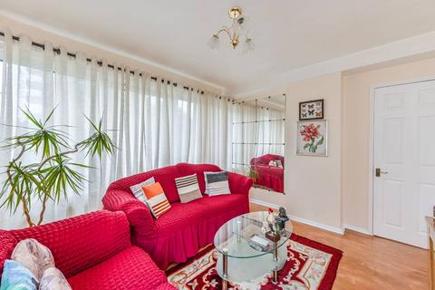 Durrington Tower, Battersea, London, SW8 2 bed flat for sale