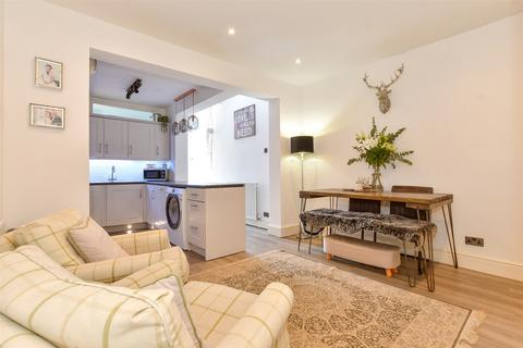 Rounton Road, Waltham Abbey EN9 3 bed terraced house for sale