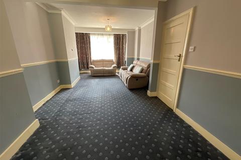 Hollywood Road, Chingford 3 bed terraced house for sale
