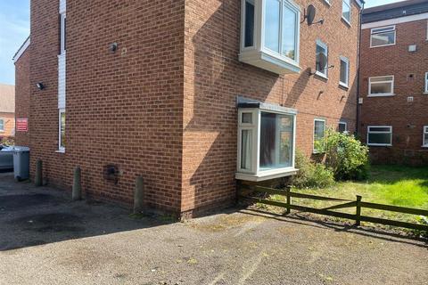 St. Georges Court, Newark On Trent 2 bed flat for sale