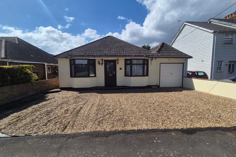 West Mersea, CO5 8LN 3 bed detached bungalow for sale
