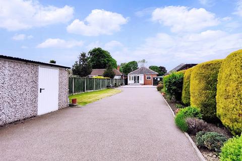 St. Johns Walk, Royston 2 bed detached bungalow for sale