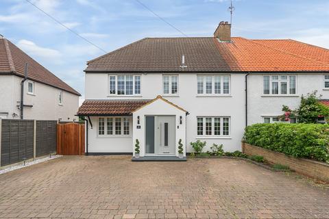 Tilt Close, Cobham, KT11 5 bed semi