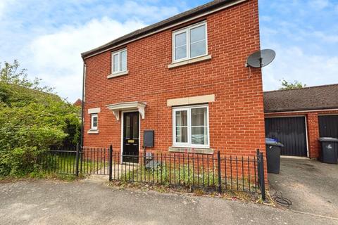Amis Way, Stratford
