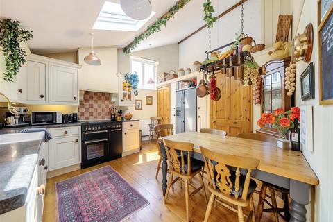 Sandwich Road, Sandwich, Kent 2 bed link detached house for sale