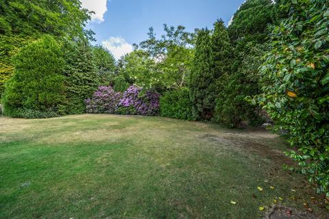 High Lane, Haslemere, GU27 3 bed property with land for sale