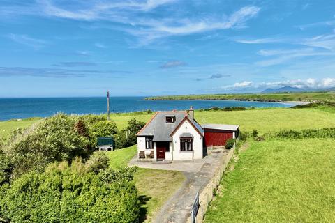 Llangwnadl, Pwllheli 3 bed detached house for sale